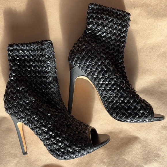 Zara Shoes - ZARA Woven Peep Toe Heeled Ankle Boots Black Size 37